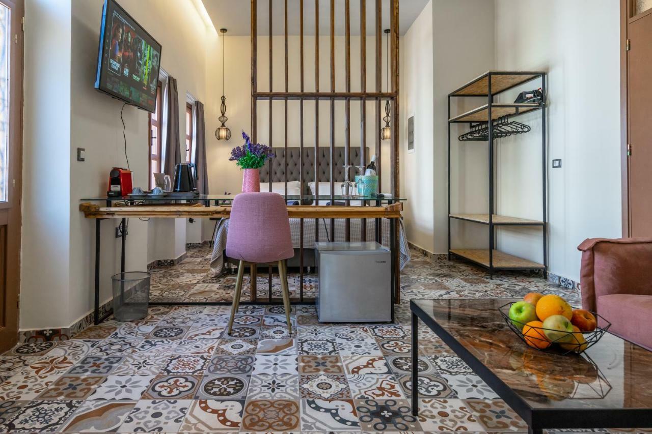 Casa Poli Suites Rhodes City Екстериор снимка